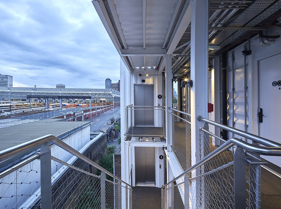 旅居空间“住+X”,集装箱公寓酒店_上海集装客
