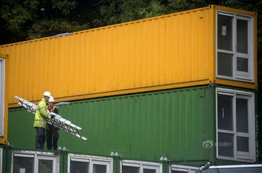 英国为无家可归者提供集装箱公寓楼住处